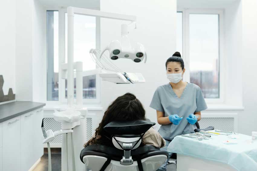Ross & Wendt Periodontics and Dental Implants,